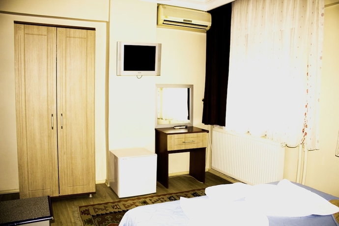 Imagen de la habitación del Hotel Gur. Foto 13