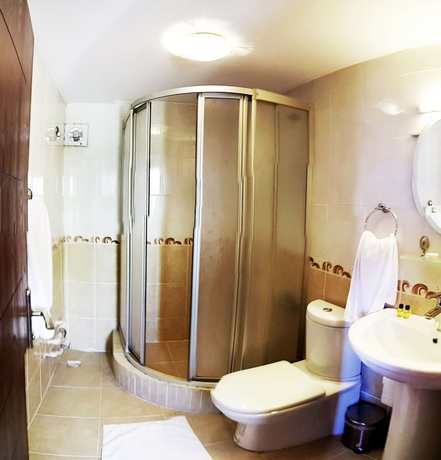 Imagen de la habitación del Hotel Gur. Foto 18
