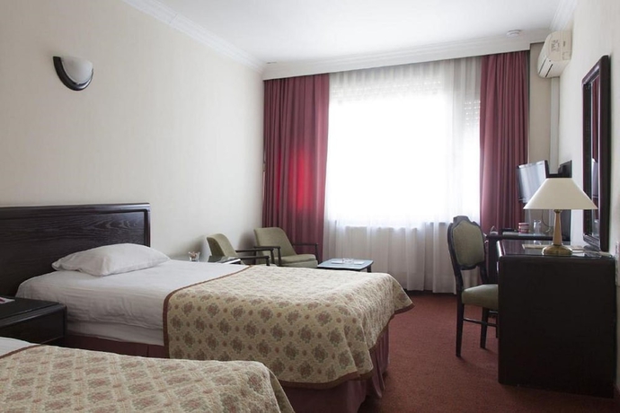 Imagen de la habitación del Hotel Gur Kent. Foto 11