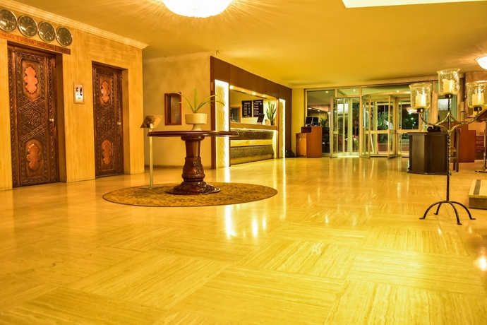 Imagen de los interiores del Hotel Gur Kent. Foto 16