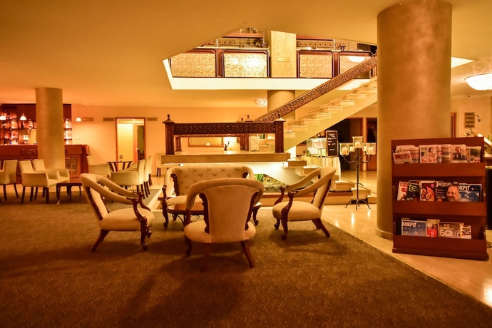 Imagen de los interiores del Hotel Gur Kent. Foto 19