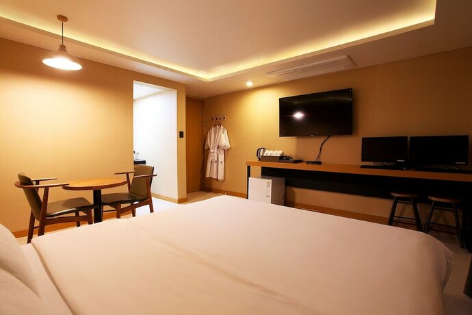 Imagen general del Hotel Guri Africa. Foto 3