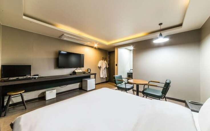 Imagen de la habitación del Hotel Guri Africa. Foto 24