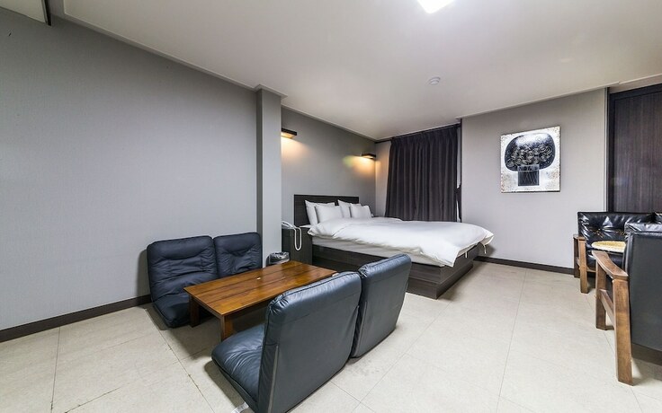 Imagen de la habitación del Hotel Guri Africa. Foto 25