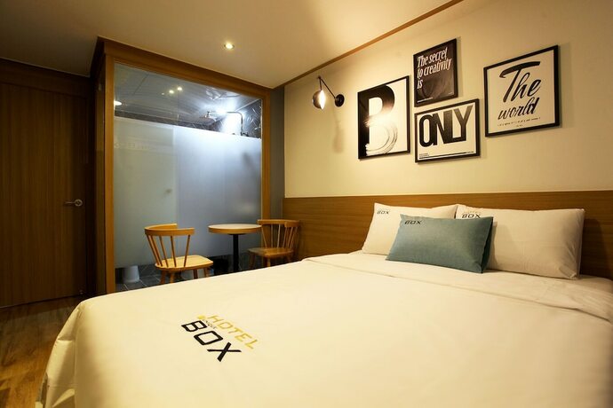 Imagen general del Hotel Guri BOX. Foto 1