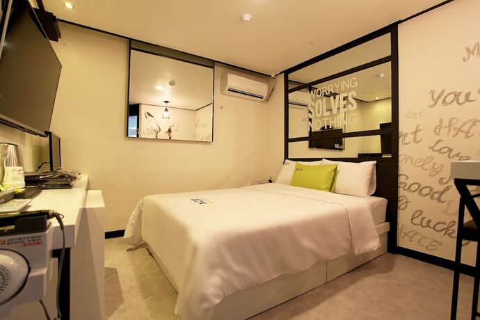 Imagen general del Hotel Guri BOX. Foto 4