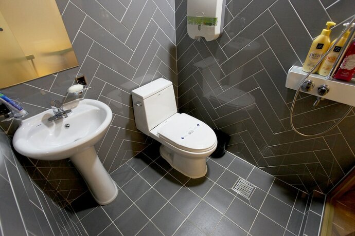 Imagen general del Hotel Guri BOX. Foto 7