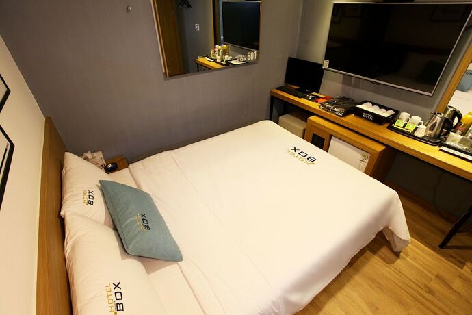 Imagen general del Hotel Guri BOX. Foto 11