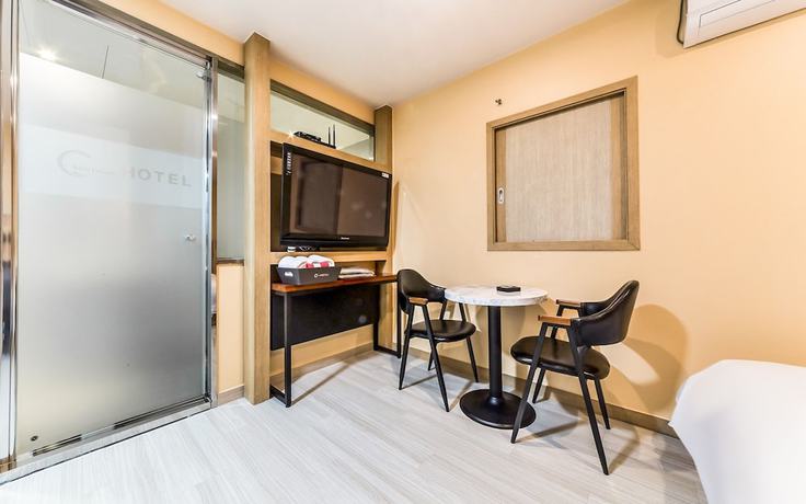 Imagen de la habitación del Hotel Guri C. Foto 7