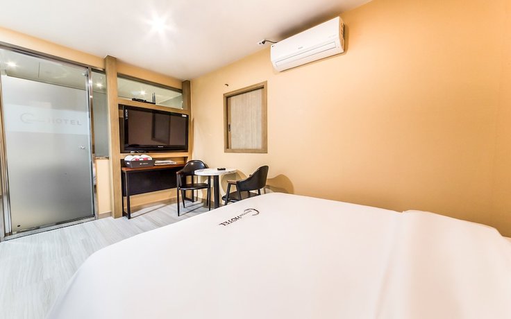 Imagen de la habitación del Hotel Guri C. Foto 8