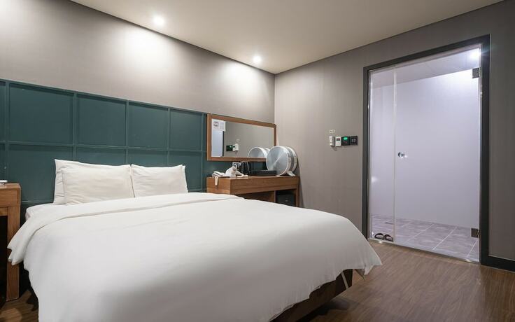 Imagen general del Hotel Guri Elin. Foto 16