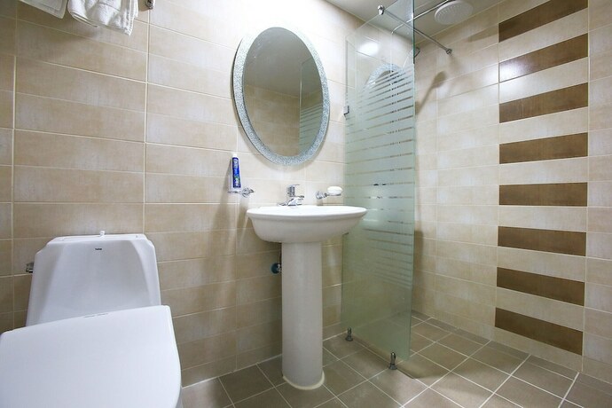 Imagen general del Hotel Guri K. Foto 5