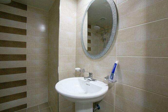 Imagen general del Hotel Guri K. Foto 13