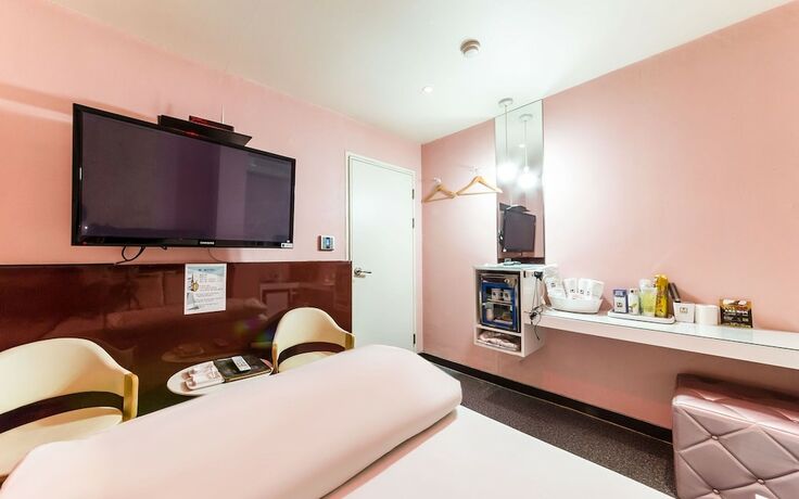 Imagen general del Hotel Guri M. Foto 7