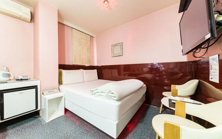 Imagen de la habitación del Hotel Guri M. Foto 17