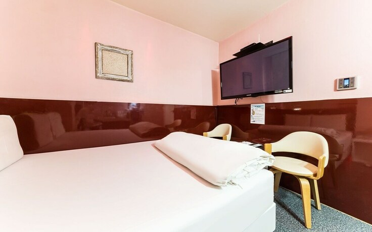 Imagen de la habitación del Hotel Guri M. Foto 31