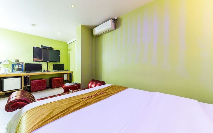 Imagen de la habitación del Hotel Guri M. Foto 34