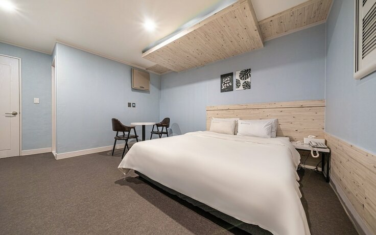 Imagen de la habitación del Hotel Guri Newcastle. Foto 18