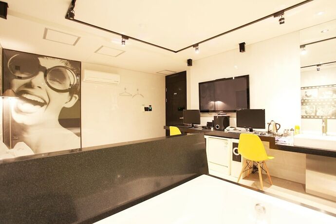 Imagen general del Hotel Guri Pop. Foto 9