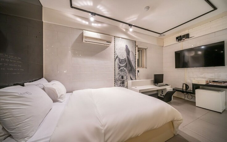 Imagen de la habitación del Hotel Guri Pop. Foto 21