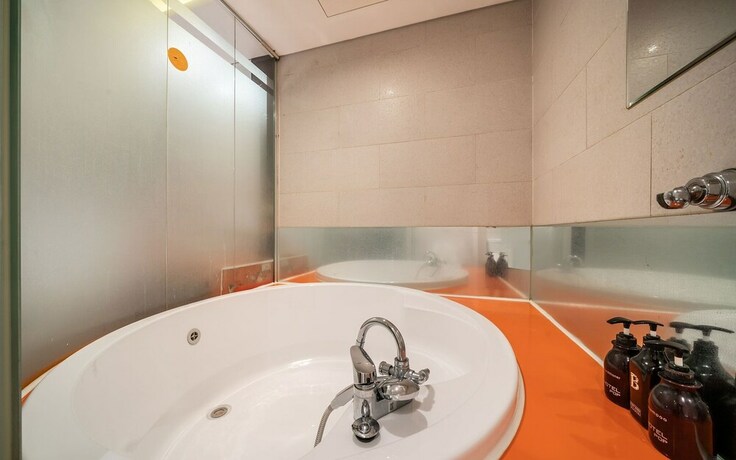 Imagen de la habitación del Hotel Guri Pop. Foto 23