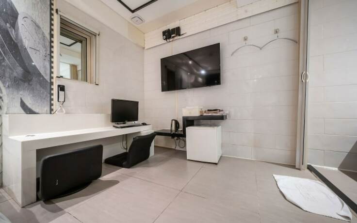 Imagen de la habitación del Hotel Guri Pop. Foto 32