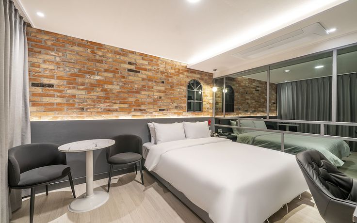 Imagen de la habitación del Hotel Guri Studio 9. Foto 11