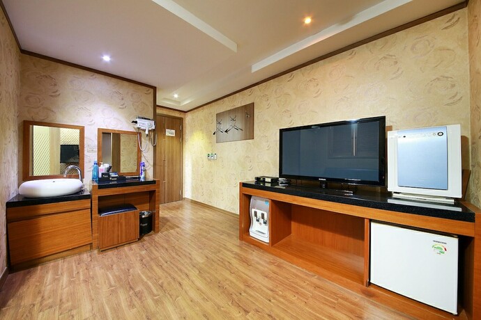 Imagen general del Hotel Guri Zenith. Foto 5