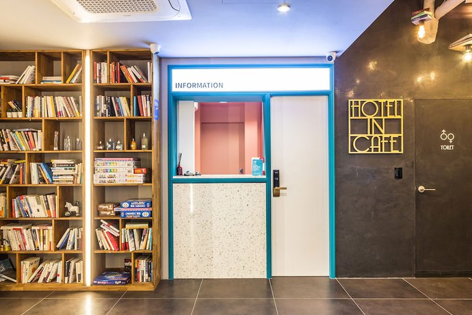 Imagen de los interiores del Hotel Guri in Cafe. Foto 16