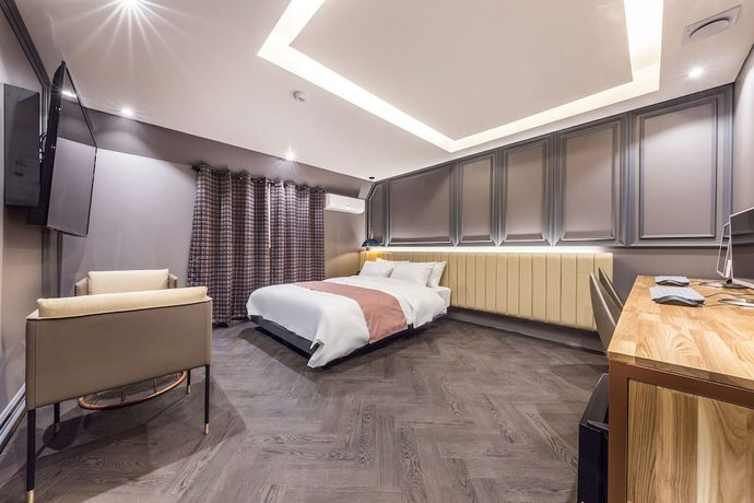 Imagen de la habitación del Hotel Guri in Cafe. Foto 6