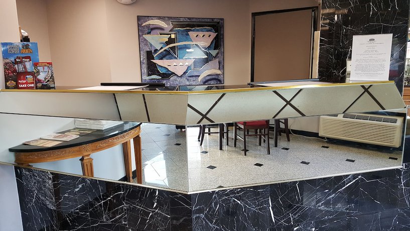 Imagen de los interiores del Hotel Gurnee Motel. Foto 19
