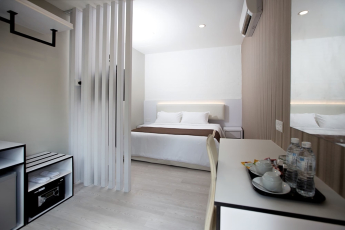 Imagen de la habitación del Hotel Gurney Lodge. Foto 7