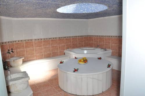 Imagen general del Hotel Gurtas. Foto 15