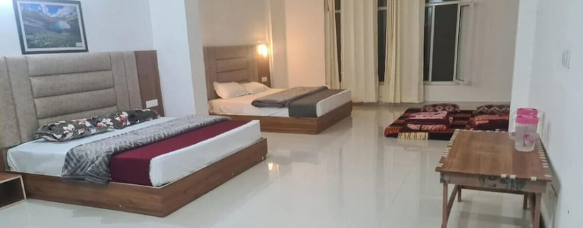 Imagen de la habitación del Hotel Gurudeva. Foto 11
