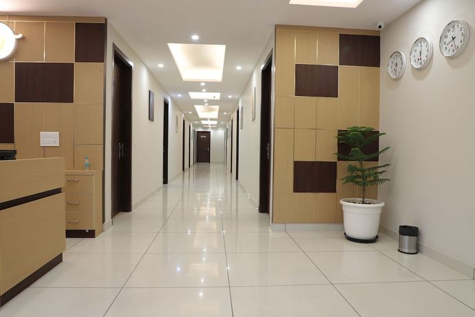 Imagen de los interiores del Hotel Gurugram. Foto 19