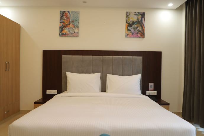 Imagen de la habitación del Hotel Gurugram. Foto 17