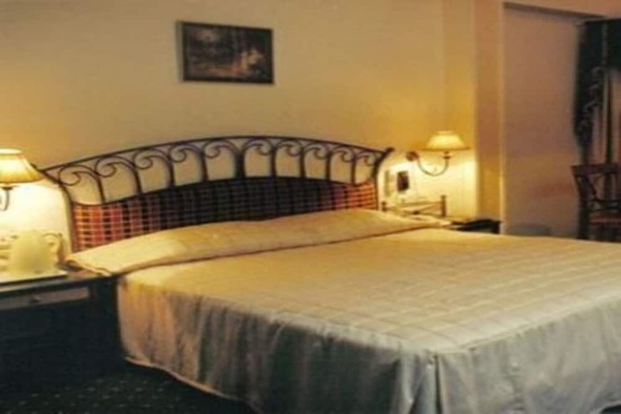 Imagen general del Hotel Gurukripa, Varkund. Foto 2