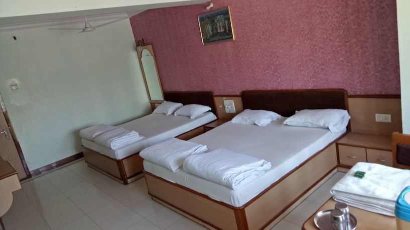 Imagen de la habitación del Hotel Guruprerna Beacon Resort, Dwarka. Foto 8