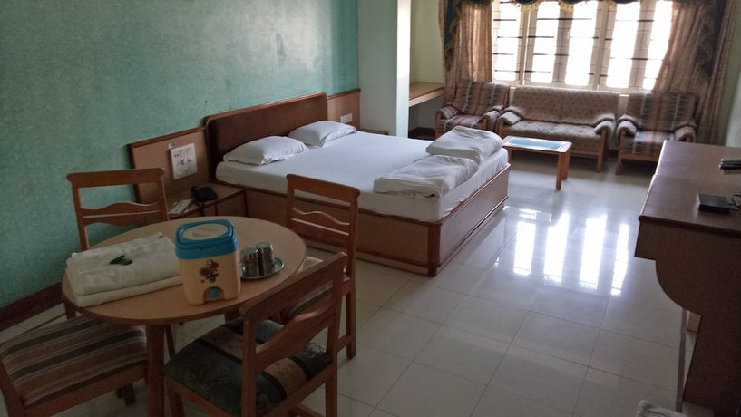 Imagen de la habitación del Hotel Guruprerna Beacon Resort, Dwarka. Foto 17