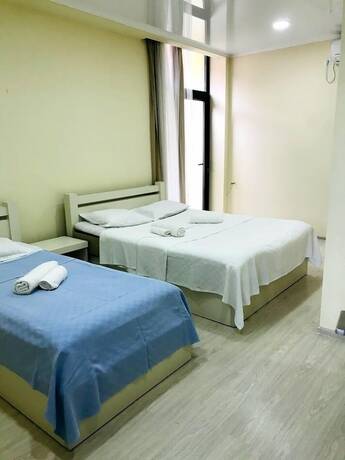 Imagen de la habitación del Hotel Gurya. Foto 17