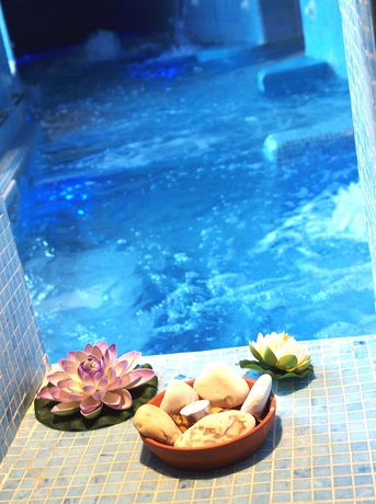 Imagen de la piscina del Hotel Gusmay Resort &ndash; Gusmay and Suite Le Dune. Foto 9