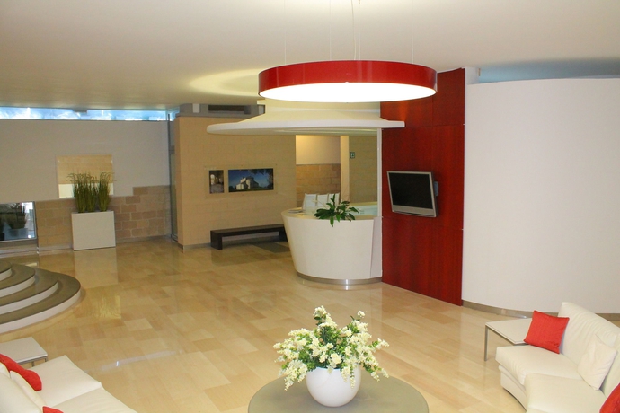 Imagen de los interiores del Hotel Gusmay Resort &ndash; Gusmay and Suite Le Dune. Foto 6