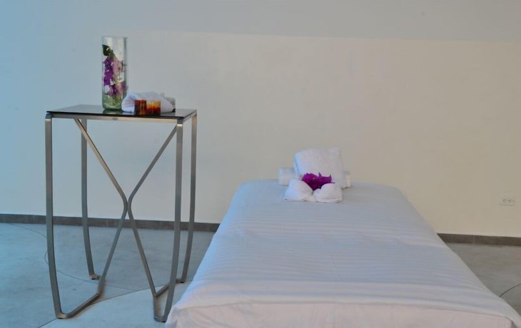 Imagen de los interiores del Hotel Gustafha. Foto 17