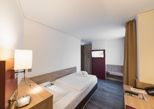 Imagen de la habitación del Hotel Gustav Stresemann Institut. Foto 2