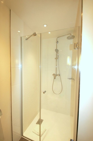 Imagen de la habitación del Hotel Gustave. Foto 9