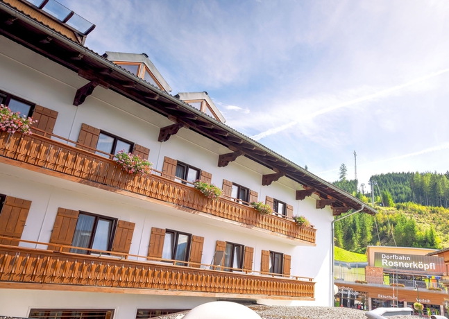 Imagen de los exteriores del Hotel Gut Wenghof - Family Resort Werfenweng. Foto 16
