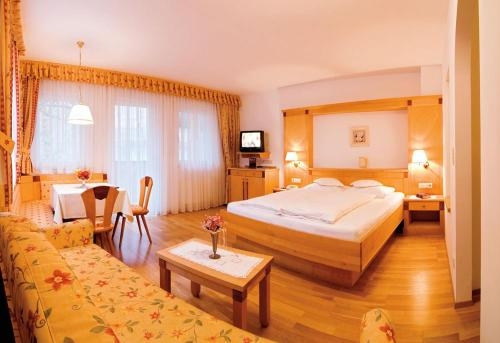 Imagen de la habitación del Hotel Gutenberg, Merano. Foto 9
