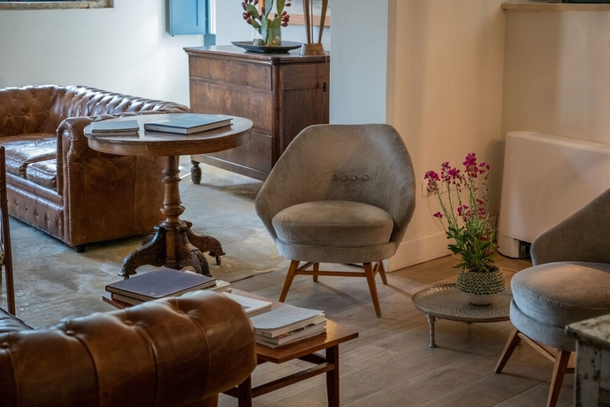 Imagen de los interiores del Hotel Gutkowski. Foto 19