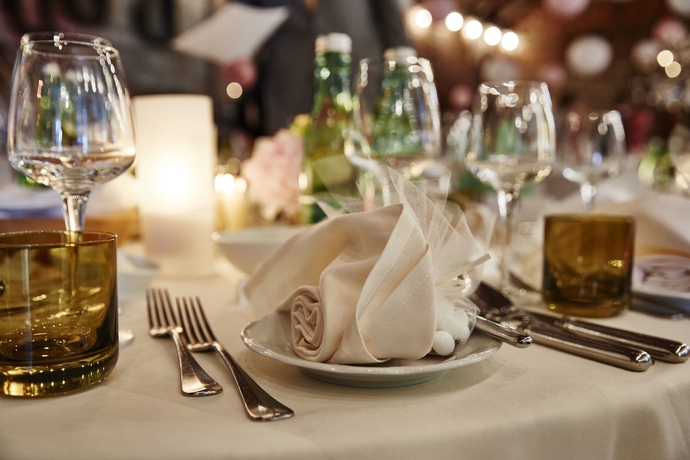 Imagen del bar/restaurante del Hotel Gutsgasthof Stangl, Vaterstetten. Foto 6