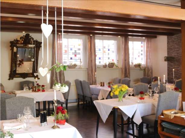 Imagen del bar/restaurante del Hotel Gutshof Arosa. Foto 6